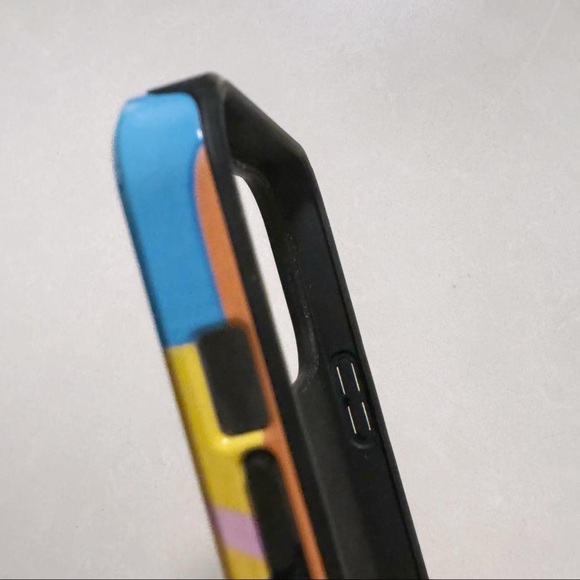 Colorful Geometric Abstract Art for iPhone 13 Pro - Picture 5 of 6